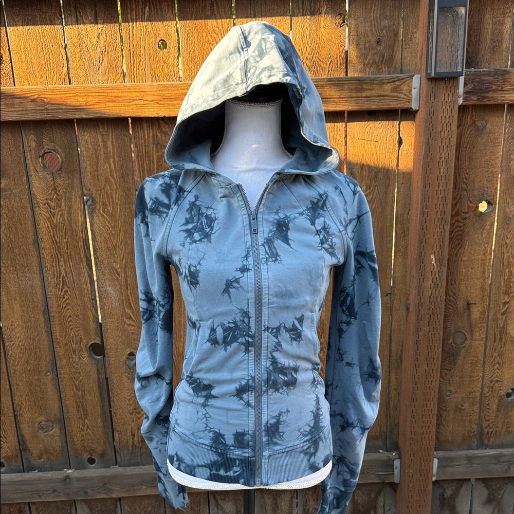 Lululemon limited edition scuba